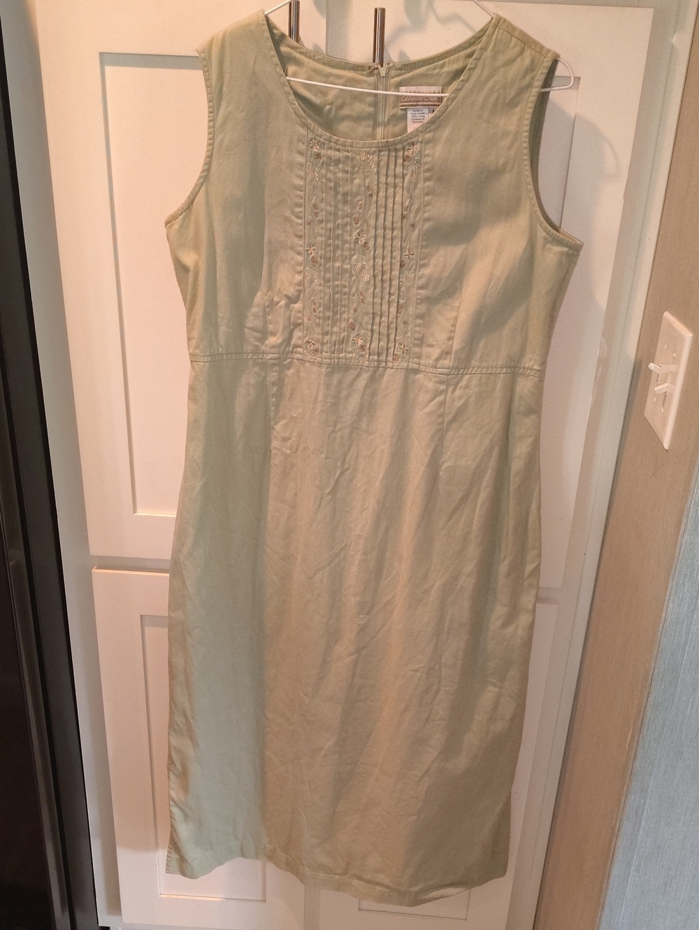 Coldwater Creek Pale Sage Sleeveless Midi Pintuck Dress